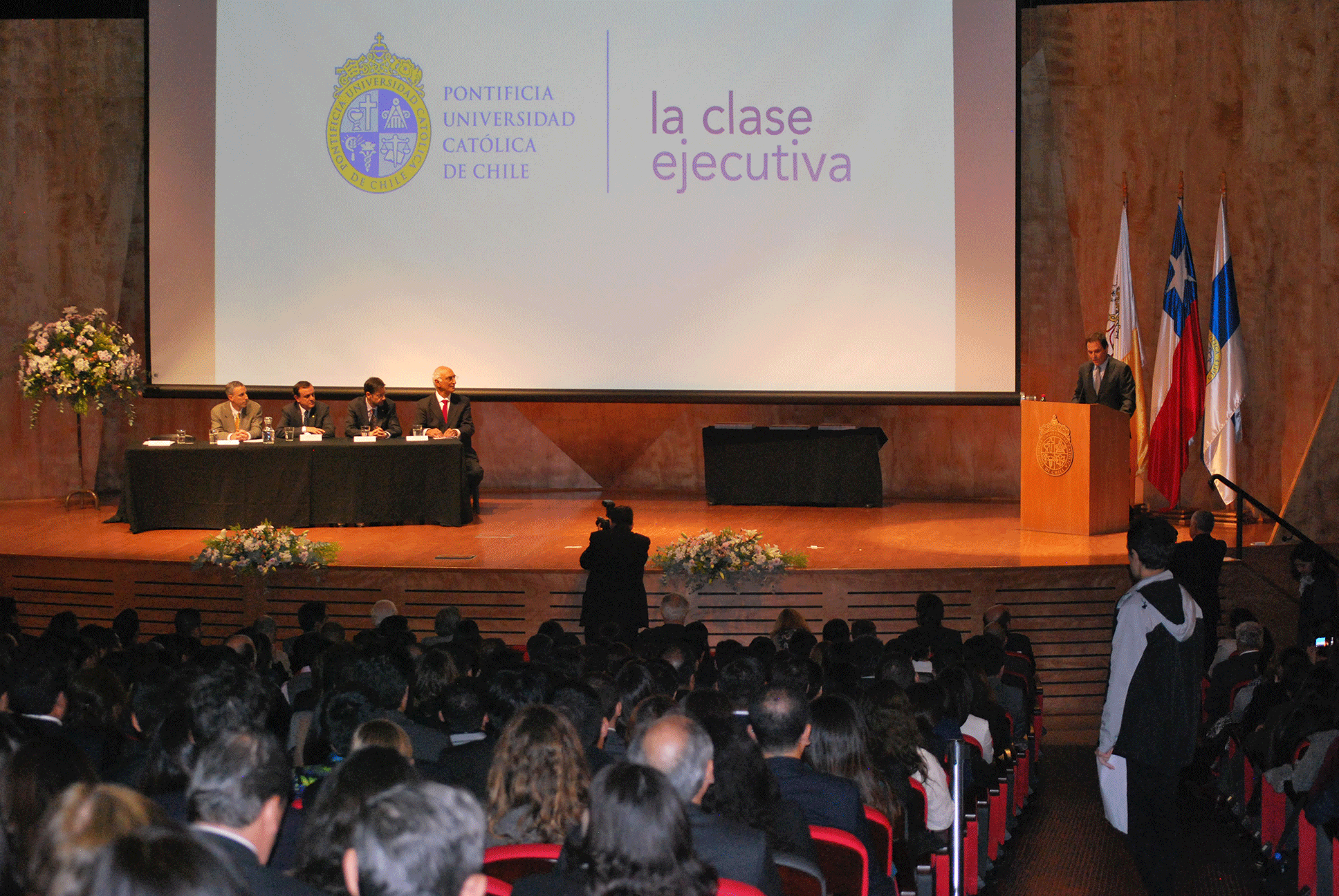 graduacion_clase_ejecutiva_uc_2017_martin_meister_06